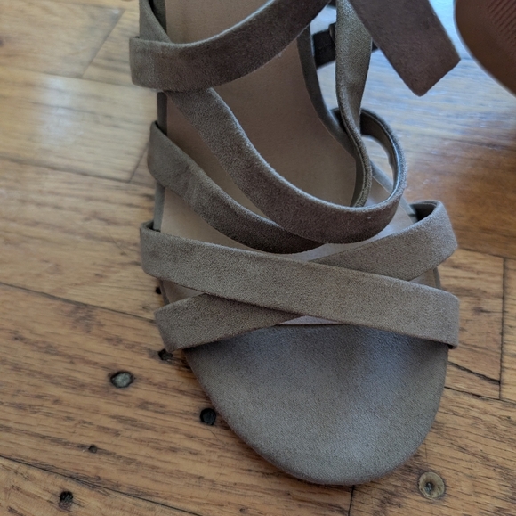 Torrid Dark Taupe Thick Strappy Sandals - Picture 4 of 9